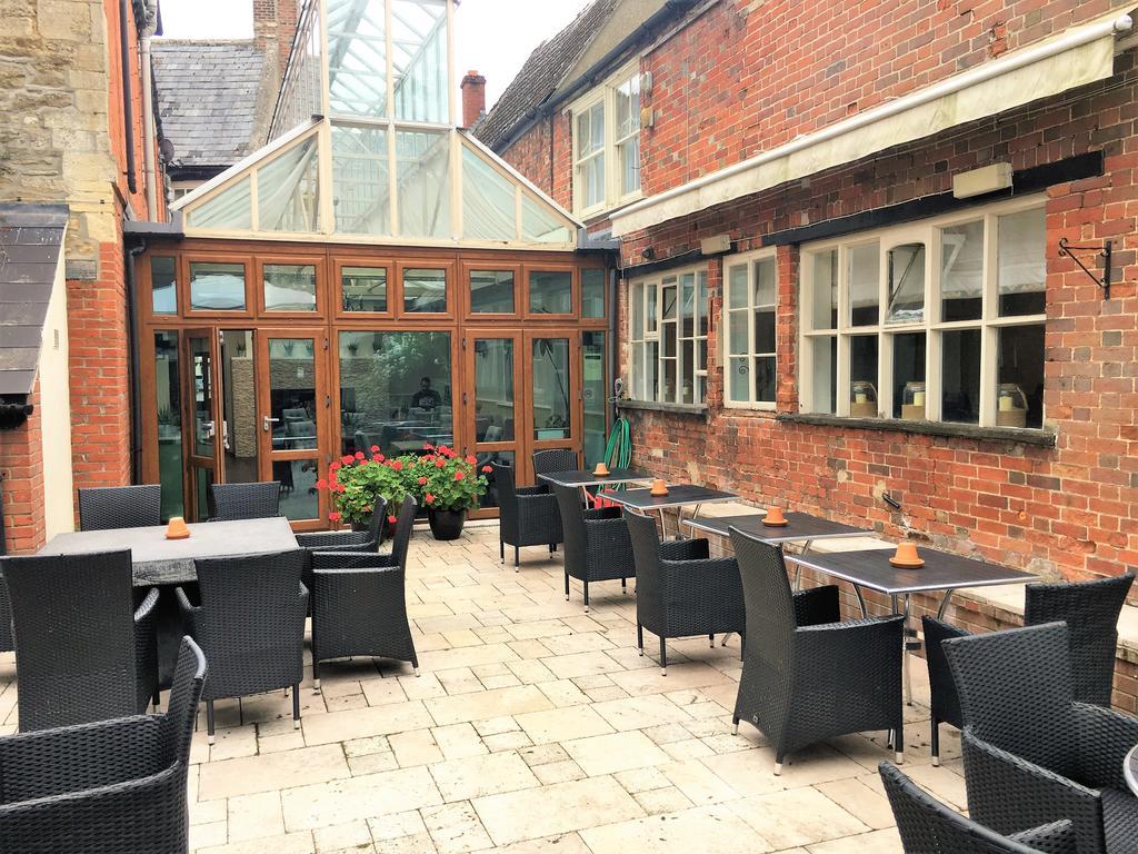 The Highworth Hotel Swindon Exterior foto